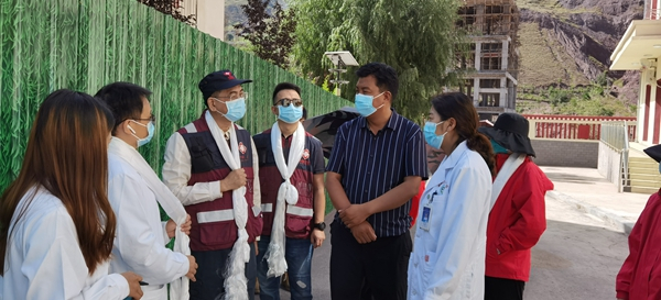 4.國家醫療隊在察雅縣人民醫院指導疫情防控